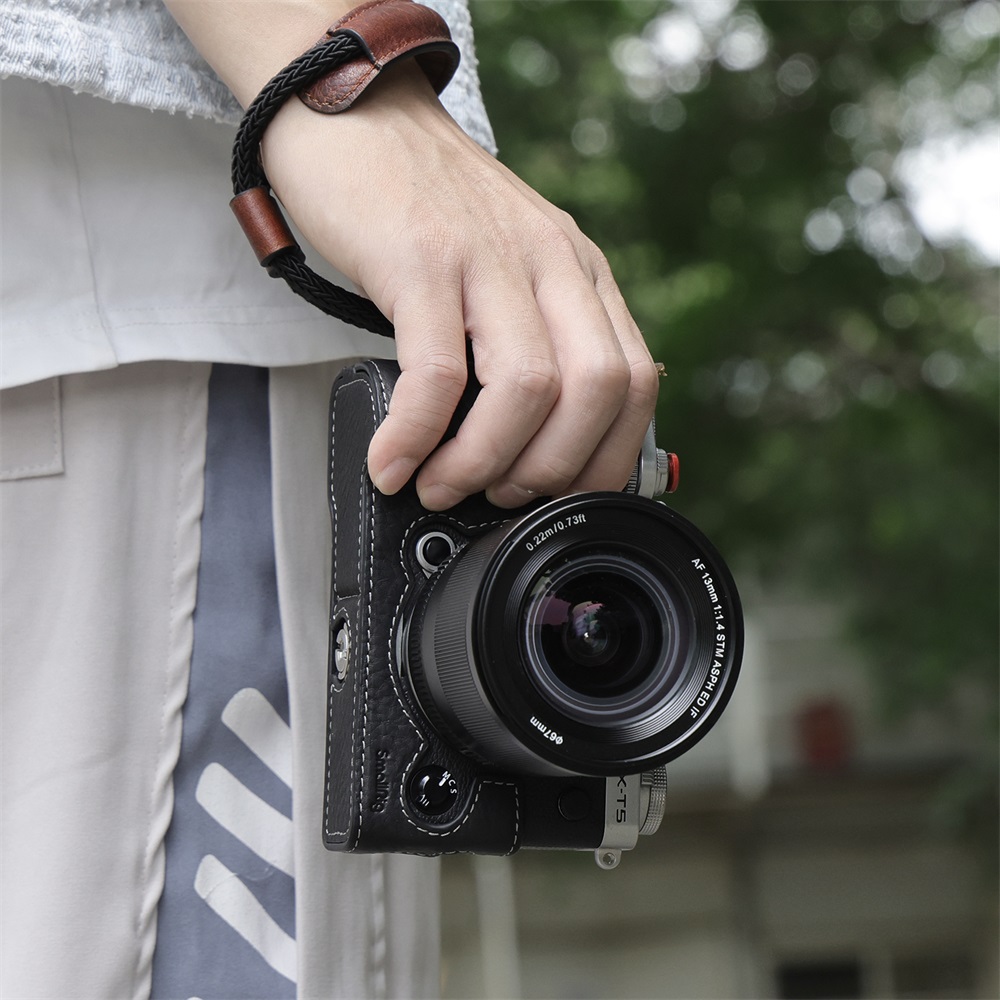 SmallRig Half Case / Wrist Strap Kit za Fujifilm X-T5 3927 - 5